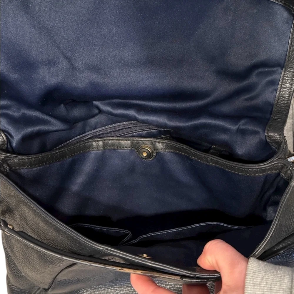 Coach sleek shoulder